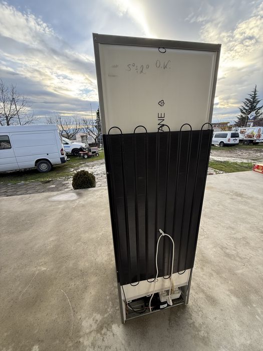 Хладилник с фризер Индезит 189 см