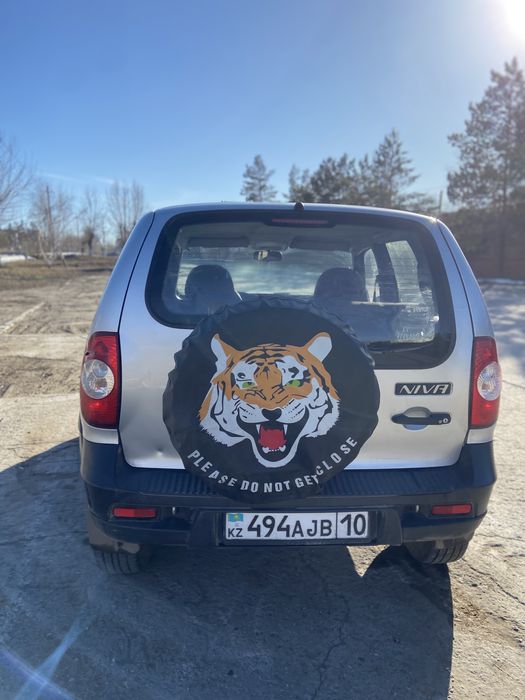 Шевролет Нива 2011 год