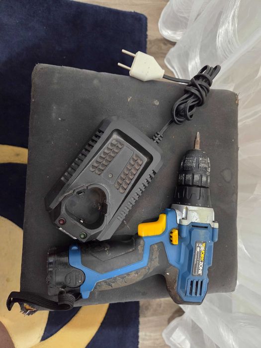 Filetanta Bormasina Masina de gaurit și înșurubat cu acumulator Workzone 10,8V Li-Ion