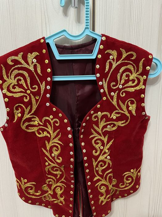 Продам национальный костюм