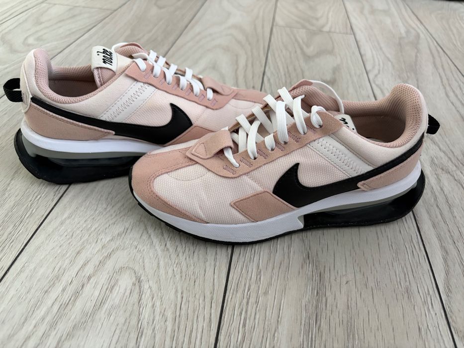 Дамски Маратонки Nike Air Max Pre-Day