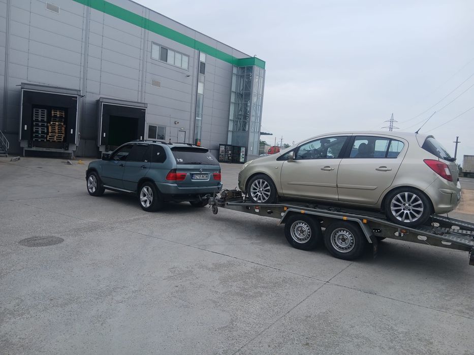 Ofer servicii tractari auto