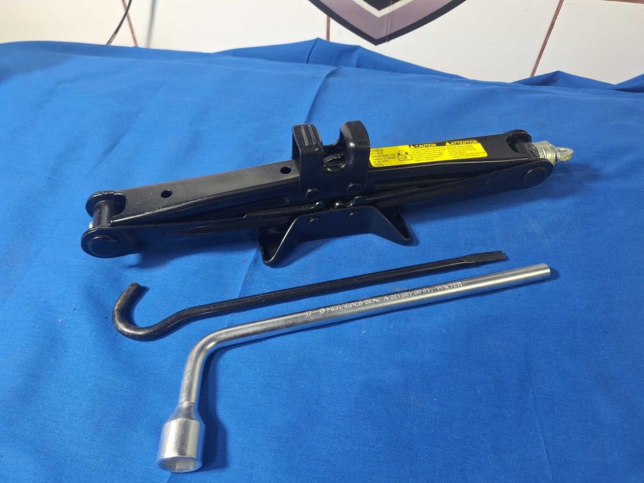 CRIC Auto - OEM Toyota Corolla - Avensis - Prius - NOU