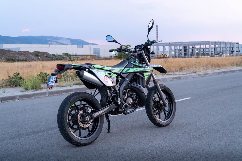 Rieju mrt 50 supermoto