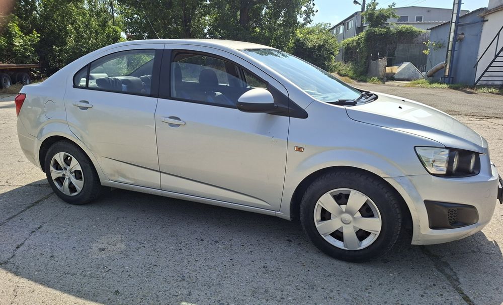 Vand Chevrolet Aveo,benzina, 1398 cmc