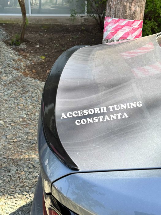 Eleron Portbagaj - BMW G30 M5 Style Negru Lucios