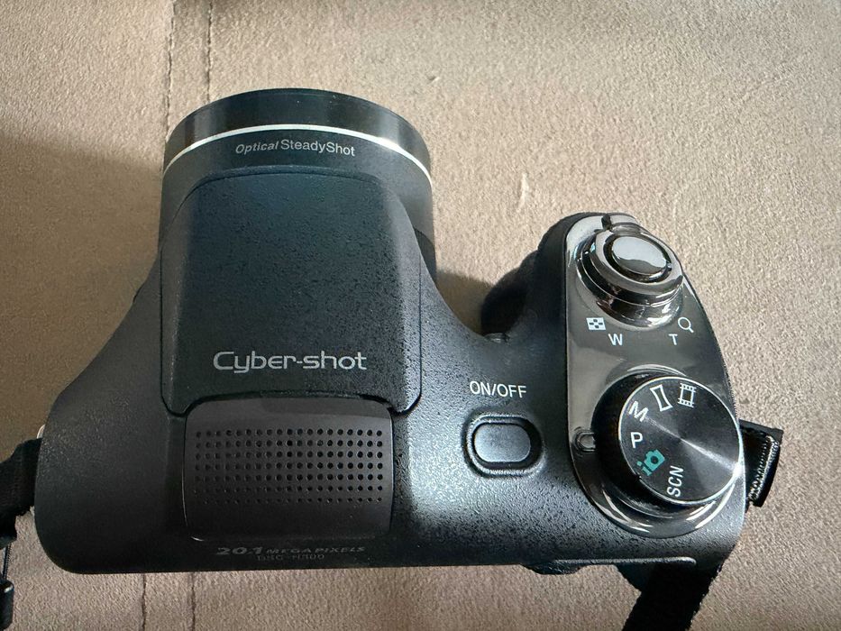 Sony H300 нов фотоапарат с 20 мегапиксела с 35 оптичен зуум