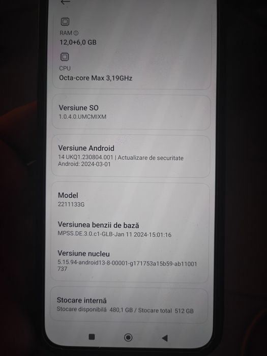 vand telefon Xiaomi 13