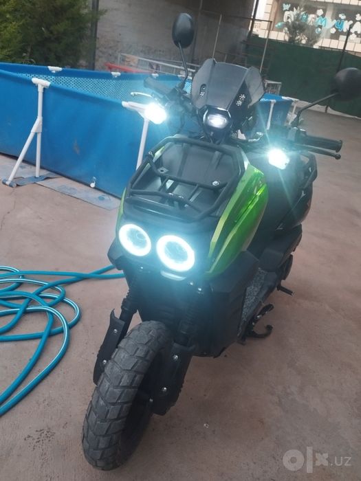 Продаётся скутер Tank 150