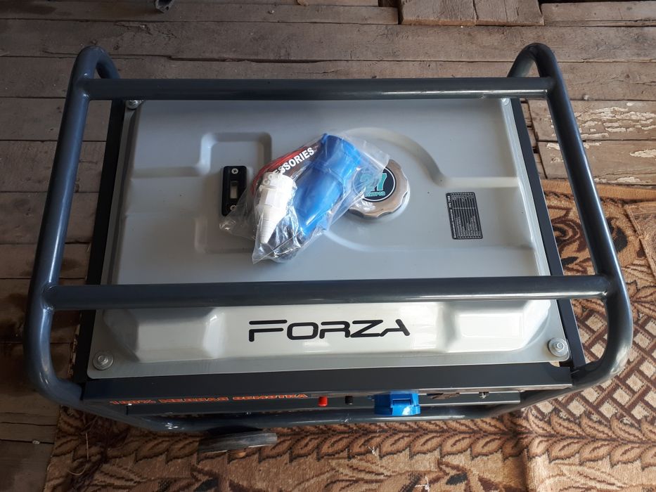 Продам бензиновый генератор