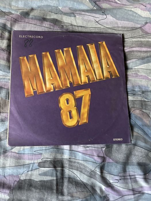 Vinil de vanzare