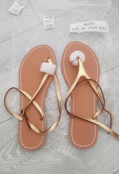 Сандалии женские