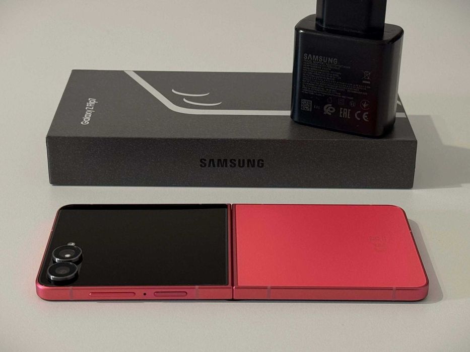 Бартер! 24м.Гаранция! Samsung Galaxy Z Flip 7 512/12GB Coralred (Червен)