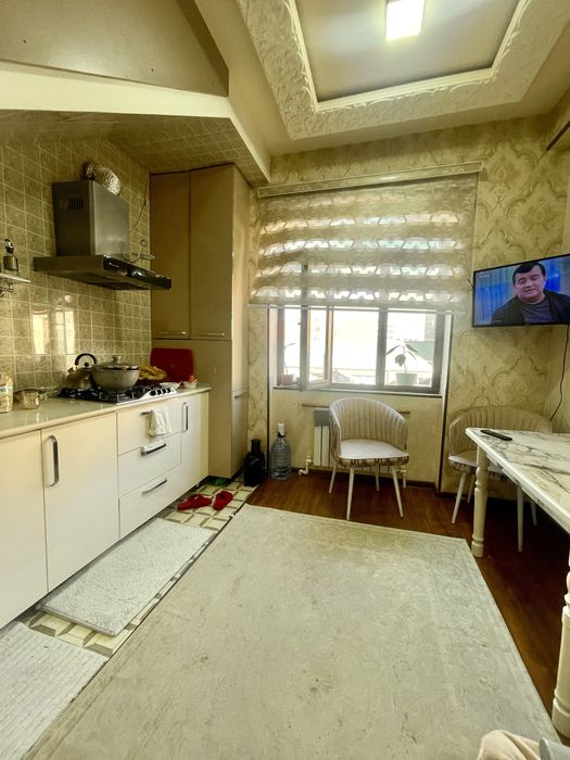 Ибин Сино Белтепада Навастройка сотилади.4 хона .130 кв.м