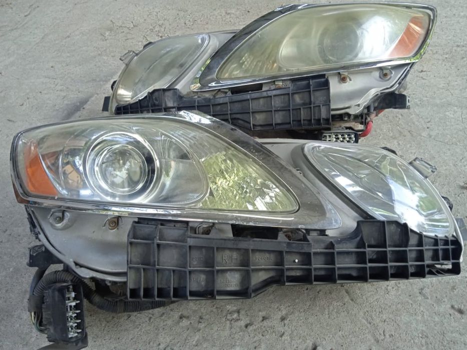 Фары на Lexus Gs 300
