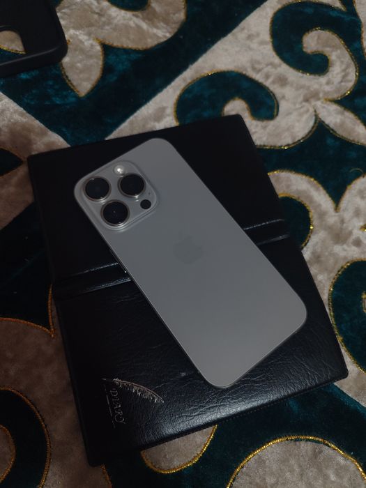 Iphone 15 Pro 100% 256GB Silver