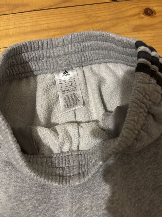 Дамски ватиран комплект Adidas