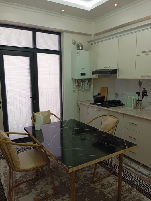 Сдается посуточно кунлик люкс халял кв Сергели 6А ЖК Чина Хаус