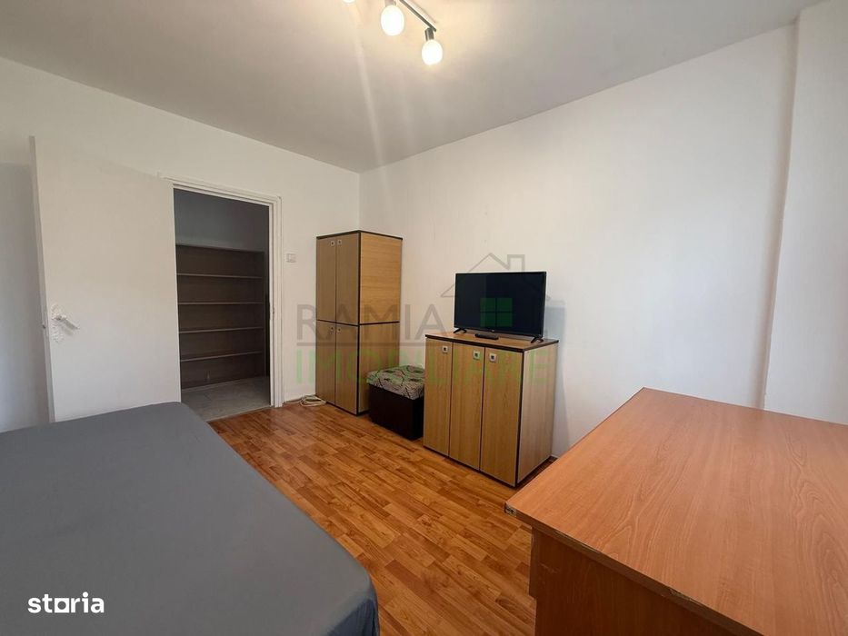Apartament 3 Camere Decomandat, Etaj 1, Tractorul