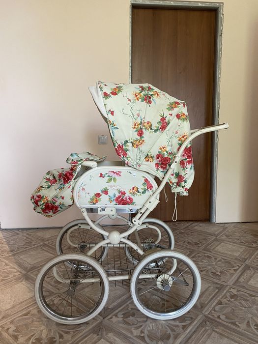 Продам коляску Геоби  с отличном состоНии