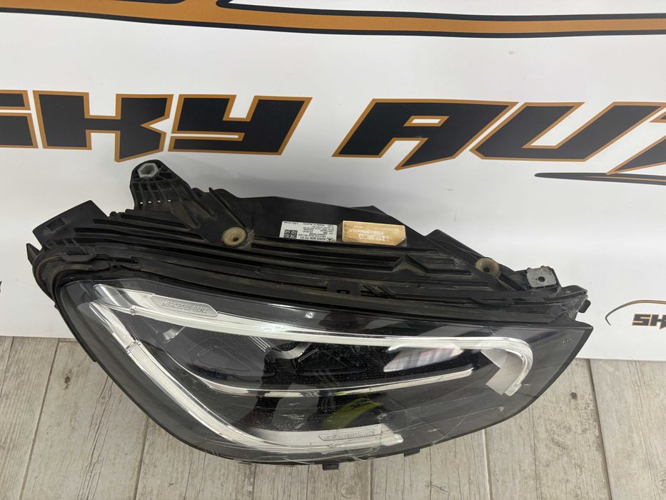 Far dreapta led Mercedes GLC W253 Facelift dupa 2019 cod A2539067001