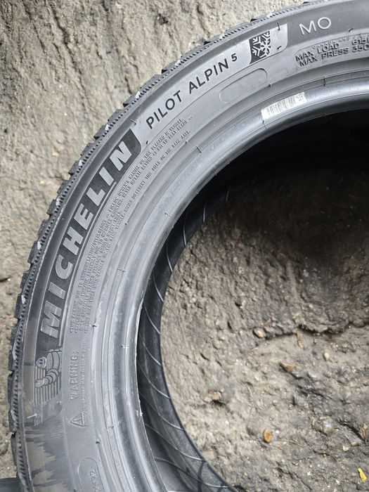 Anvelope 205 55 17 Michelin si Continental iarna