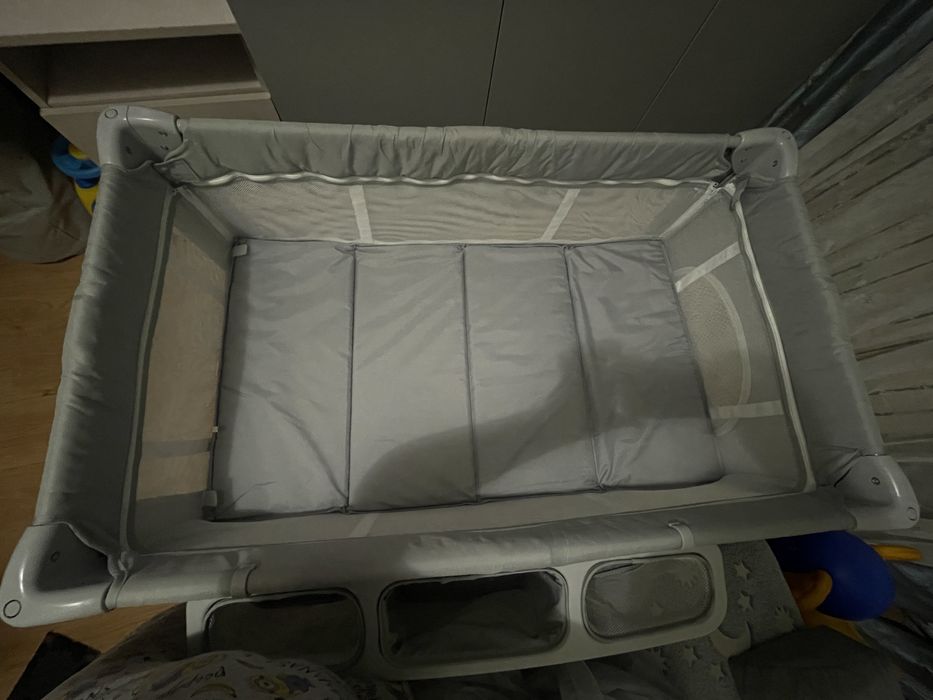 Продам кровать-манеж