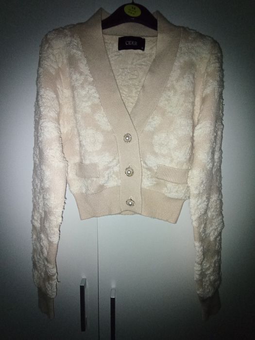 Cardigan bej nou marimea L