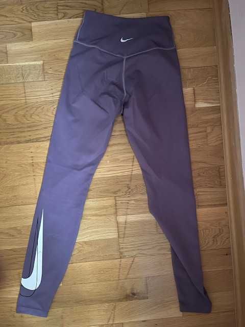 Спортни дълги и къси клинове Найк