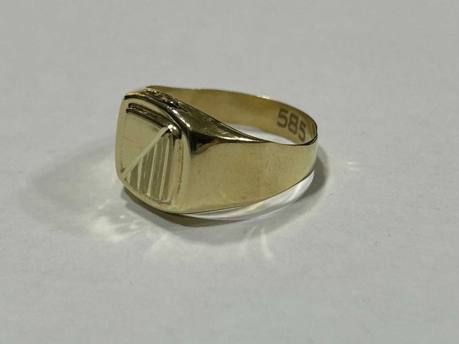 Златен пръстен 14 К 585 /3,28 гр.