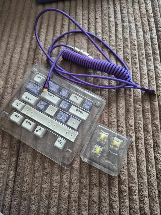 Продам игровую клавиатуру.
