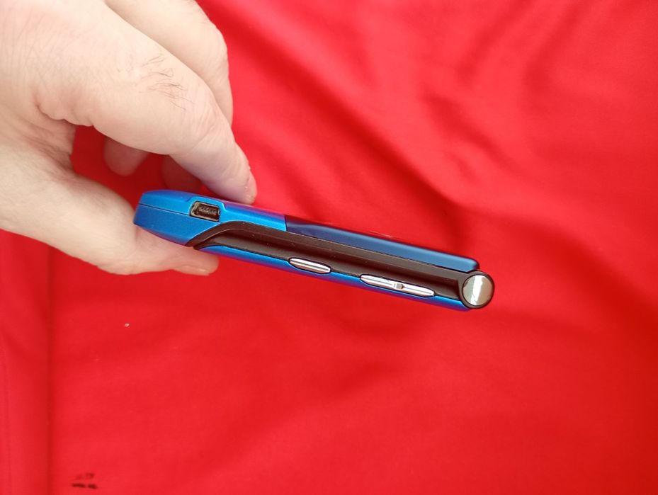 Motorola V3  ( decodat, refurbished)