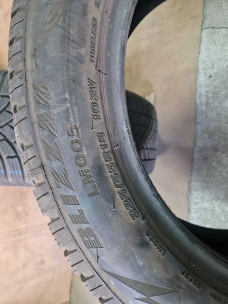 2 Bridgestone R18 225/55
зимни гуми 
DOT2323