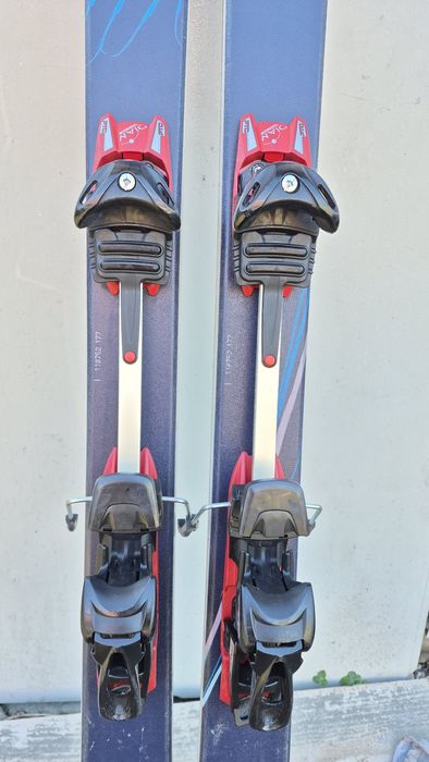 Schi tură 177 cm