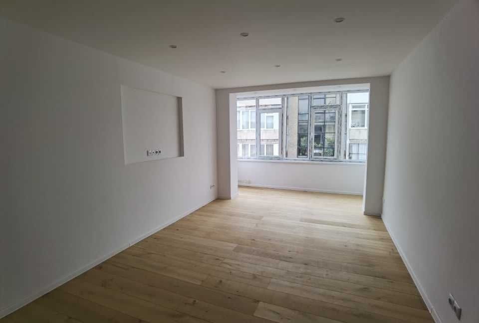 Продава се Тристаен апартамент в Разград, Център - 77 кв.м за 1364 €/кв.м - Снимка #1