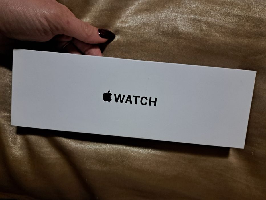 Apple watch SE 3, чисто нов, неразпечатан, с 2 г. гаранция