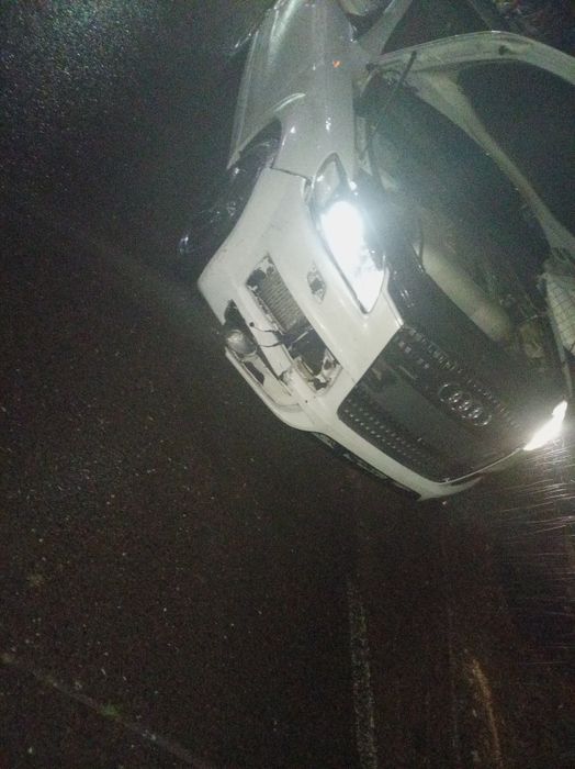 Vand/schimb Audi Q7 avariat