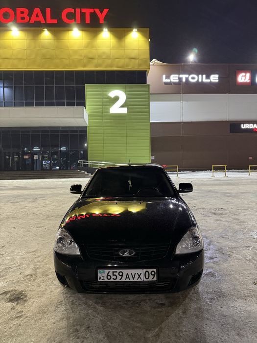 Машина Лада Приора