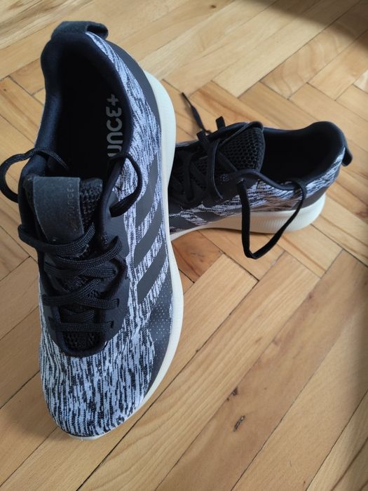 Маратонки Adidas и Nike 43-44. 27.5см стелка