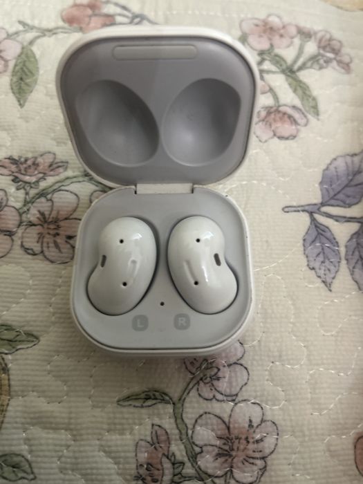 Срочно продам наушник