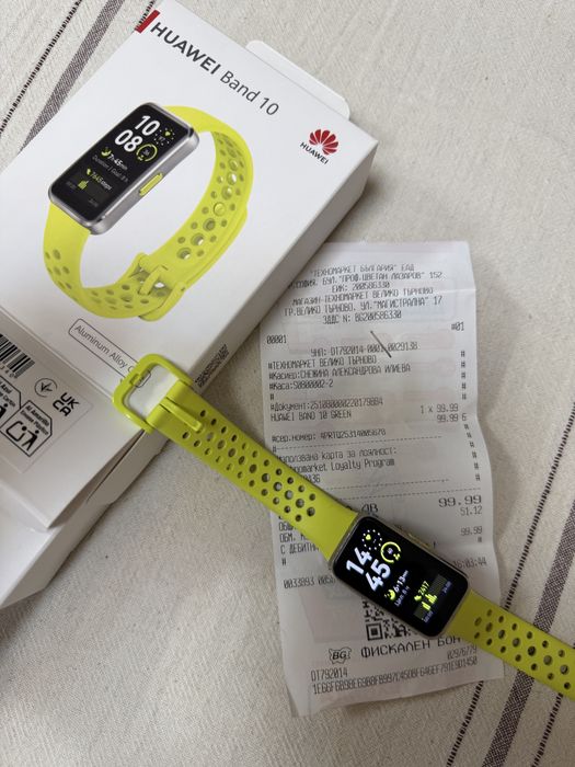 Huawei Band 10  водоустойчив , с бързо зареждане
