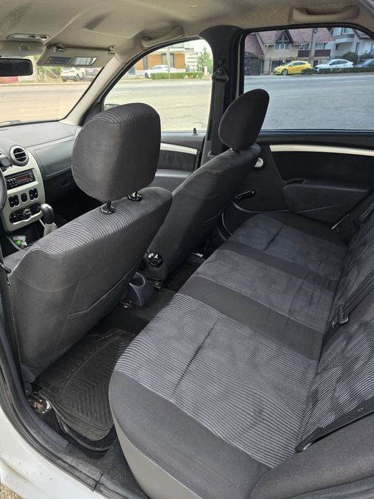 DACIA Logan 2012 — imagine 3