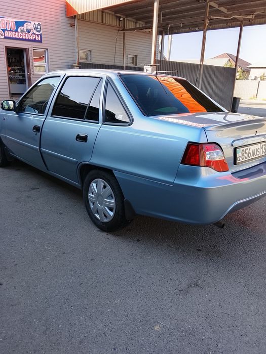 Daewoo нексия 2 автомобиль