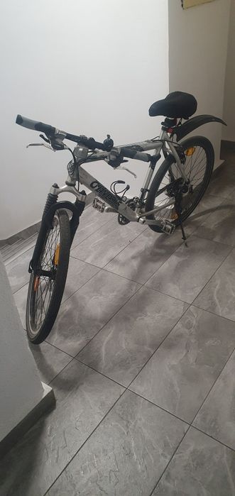 Bicicletă genesis