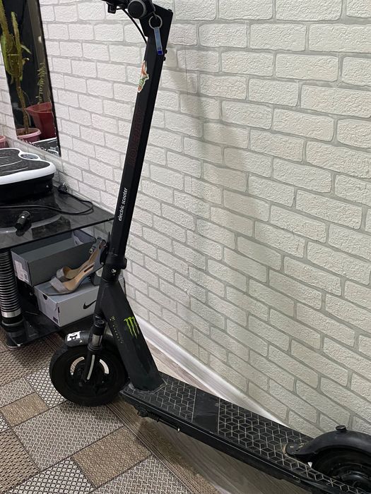 Электро самокат Hoverbot