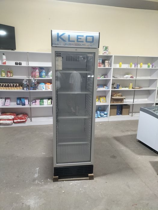 Холодильник витрина  KLEO vs 390T