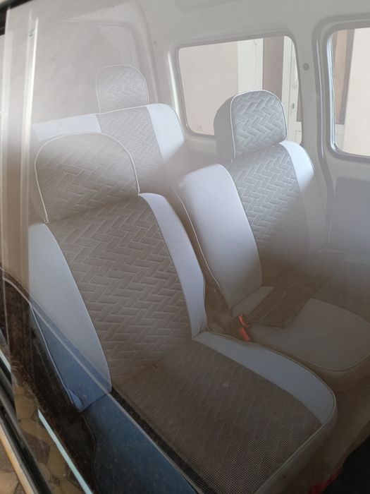 Damas                   .