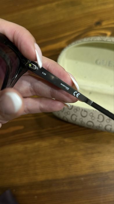 Слънчеви очила Guess