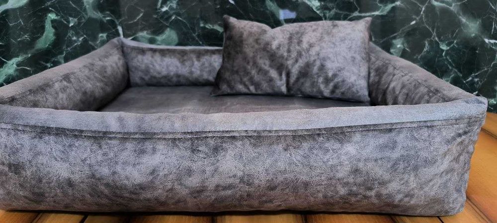 Лежанки для собачек 85 на 65 см .