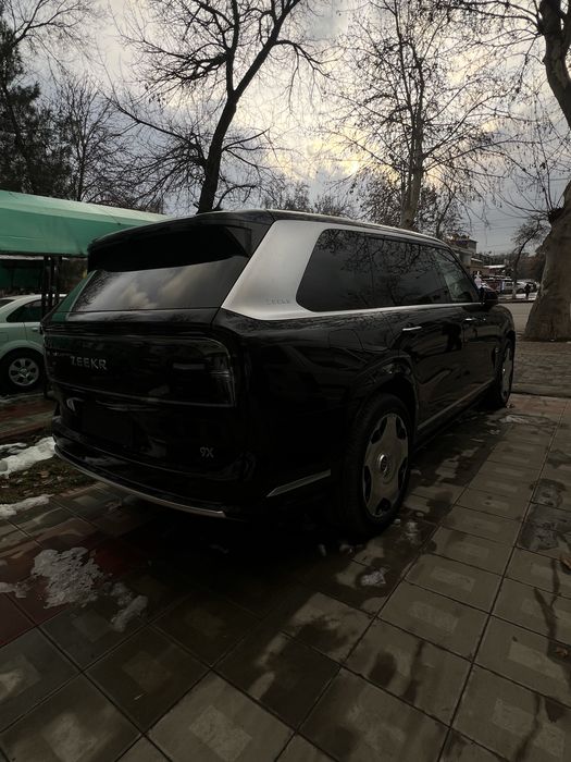 ZEEKR  9Z  ULTRA  70 kv 2025